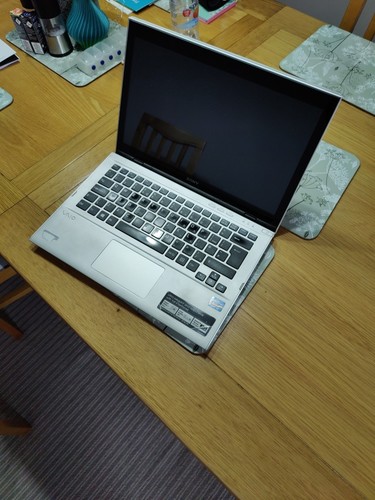 Sony vaio svt1313v1es 3537u - sony, i7-3537u